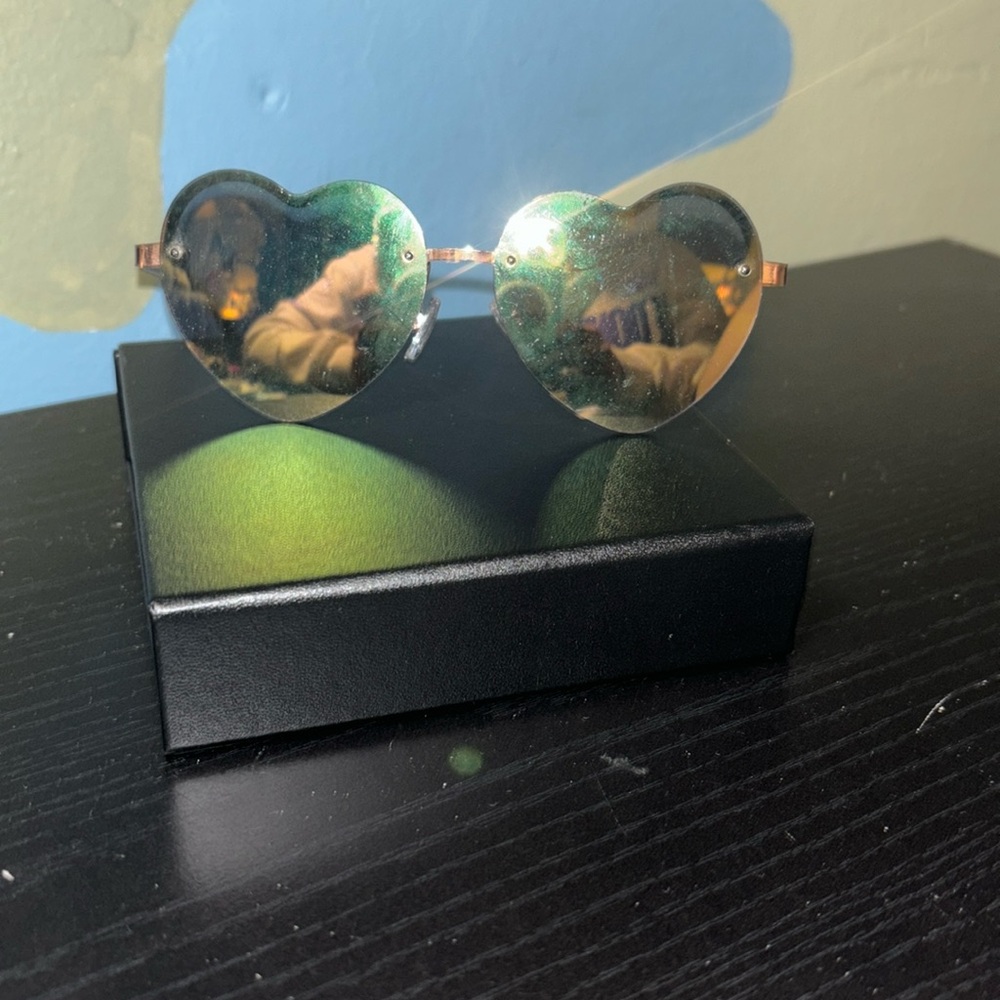 Heart Sunnies